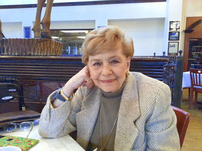 Betty Hogeorges at Smith & Wollensky in 2013